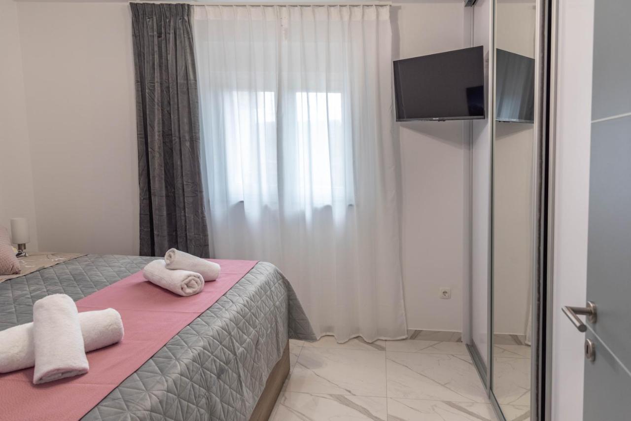 Apartmani Dalmacija Drage Exteriör bild