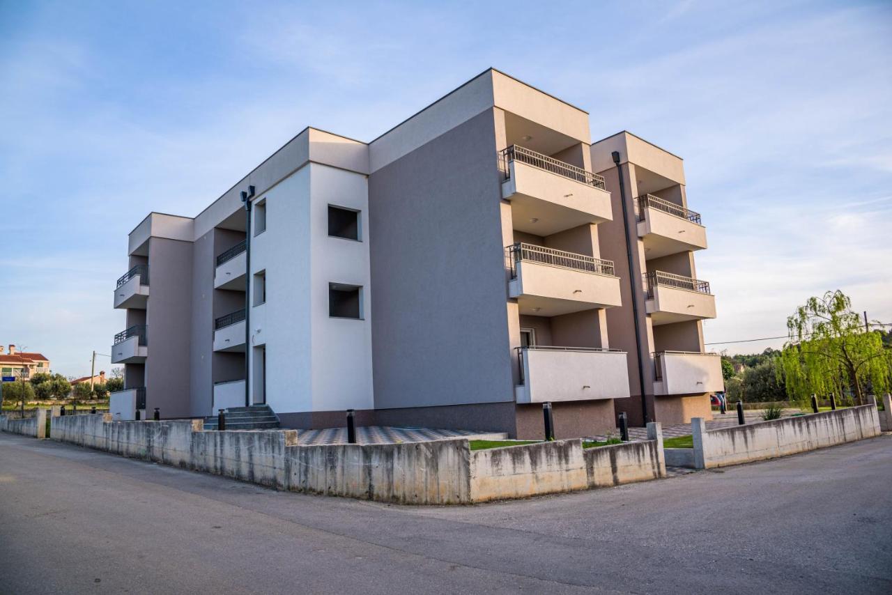 Apartmani Dalmacija Drage Exteriör bild